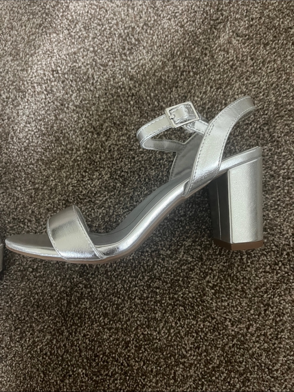 Dream Pairs Silver Ankle Strap Block Heel Sandals - Picture 4 of 4